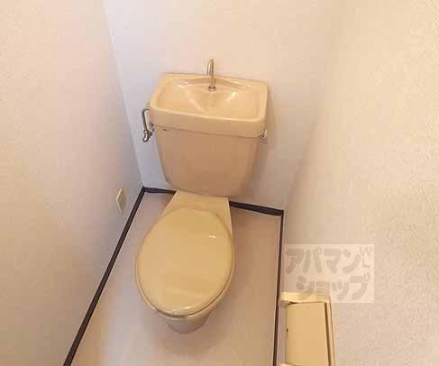 シャトル新御池のトイレ写真