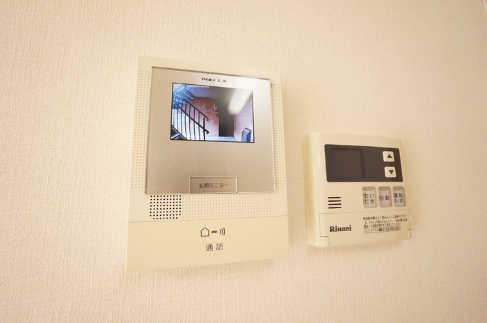 セキュリティ　モニター付きインターホンで安心