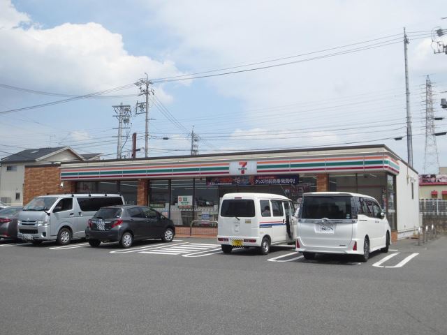 コンビニ　セブンイレブン（コンビニ）まで160m