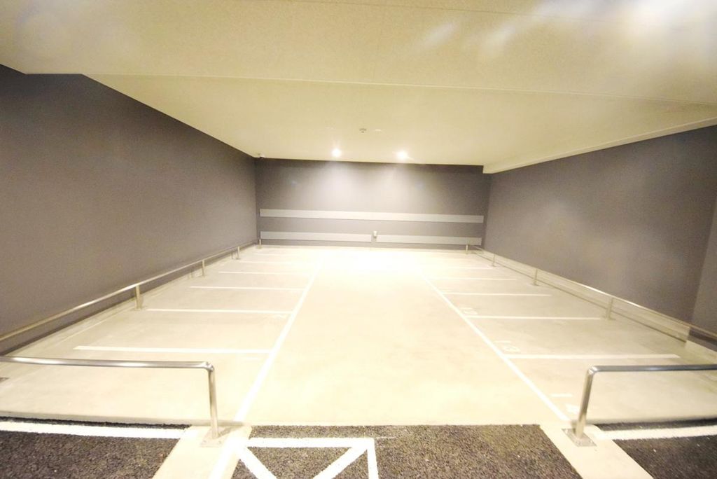 東京メトロ東西線 東陽町駅 徒歩5分 10階建 築6年の外観写真