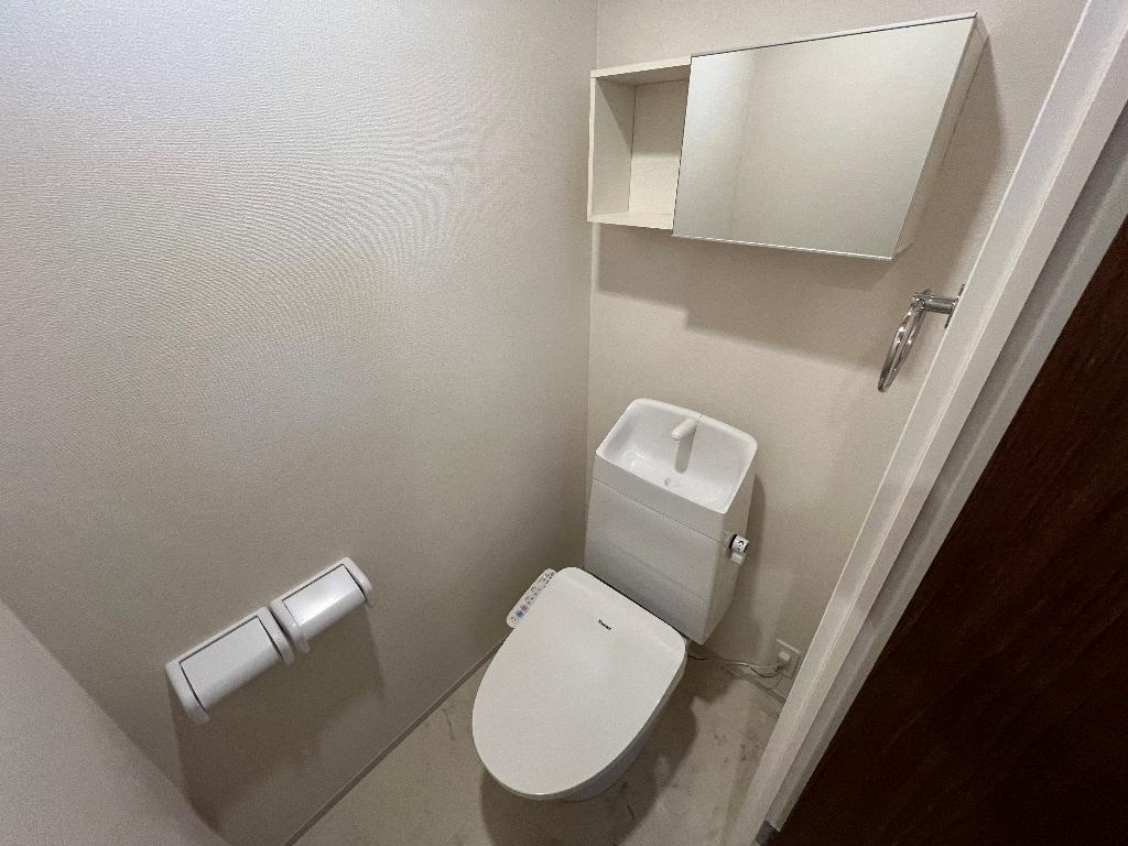 クオリティパレスのトイレ写真