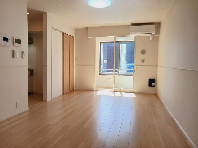 ブリリアントの居間写真
