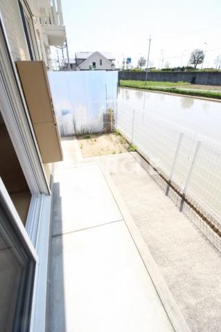 庭　簡単な家庭菜園も楽しめるお庭です