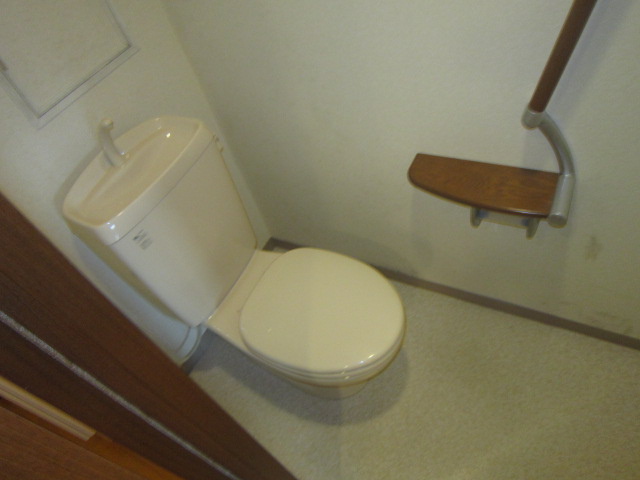 ドルフィン千種のトイレ写真