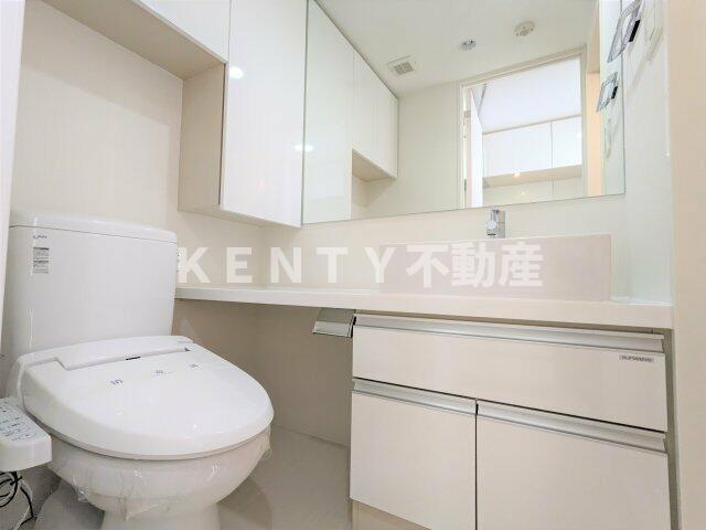 トイレ　清潔感のあるトイレです