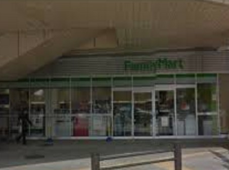 コンビニ　ファミリーマートエミオ保谷店（コンビニ）まで429m