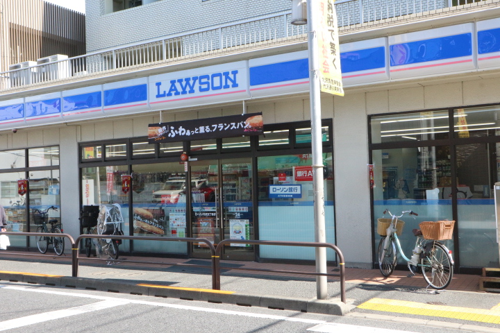 コンビニ　ローソン代沢五丁目店（コンビニ）まで385m
