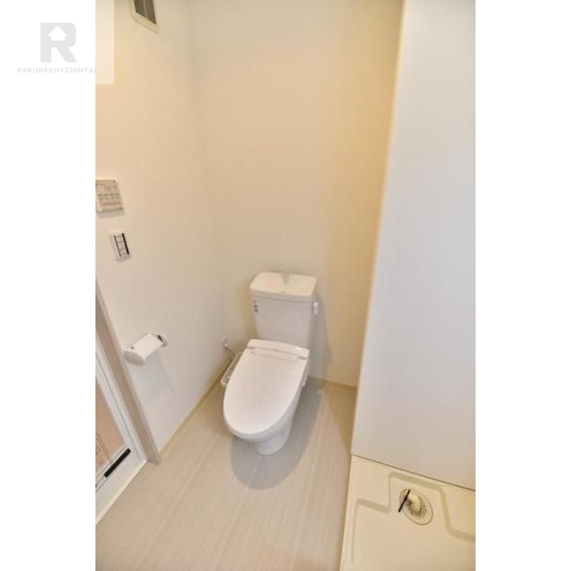 モダンアパートメント枚方岡山手のトイレ写真