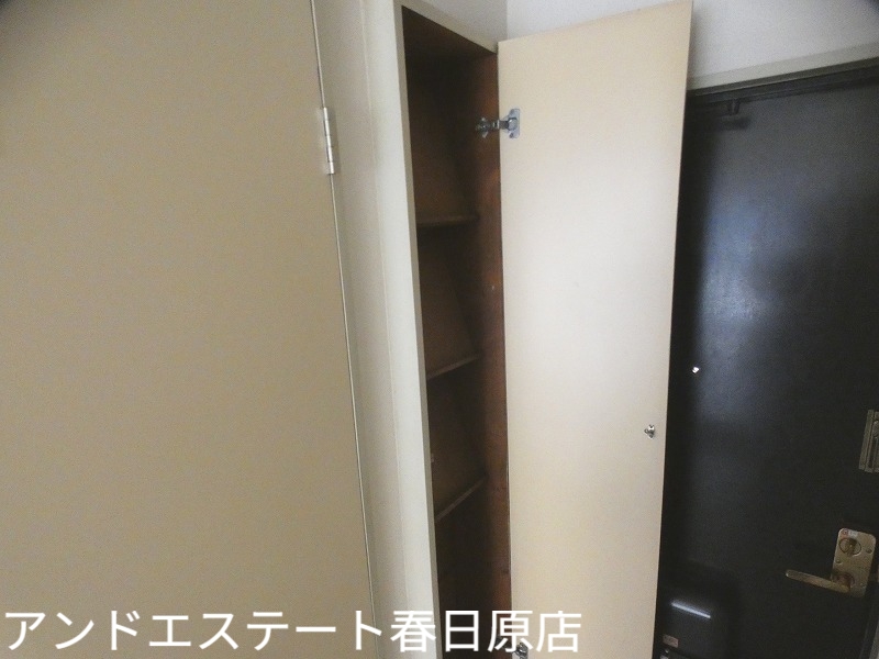 西鉄天神大牟田線 春日原駅 徒歩9分 2階建 築37年の玄関写真