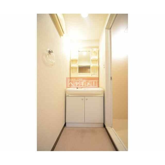 洗面設備　同建物参考写真