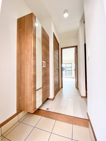 MAISONETTE LAND 栄 Aの玄関写真