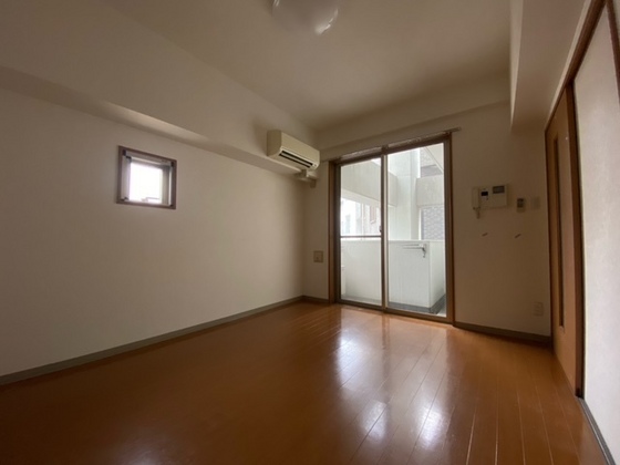 居室・リビング　※別部屋の写真です