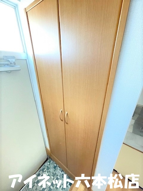玄関　玄関収納もばっちりです。