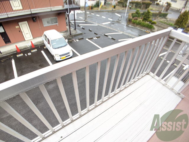 バルコニー　こまめな換気でお部屋の空気をリフレッシュ
