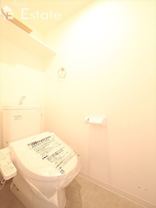 地下鉄名城線 名城公園駅 徒歩6分 7階建 築1年のトイレ写真