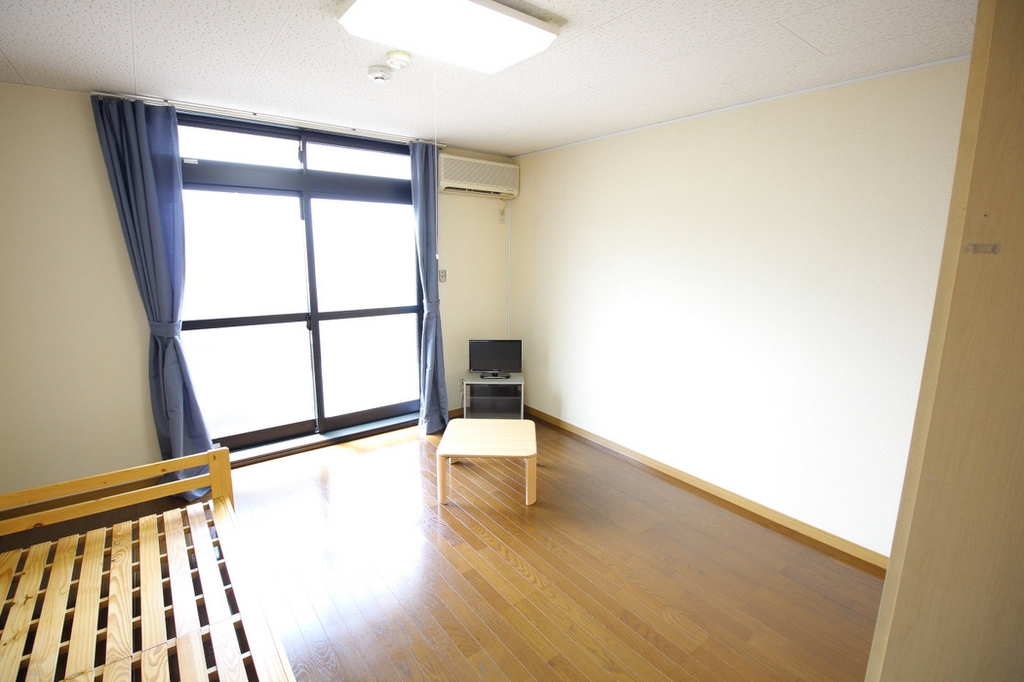 居室・リビング　家具・家電付きのお部屋