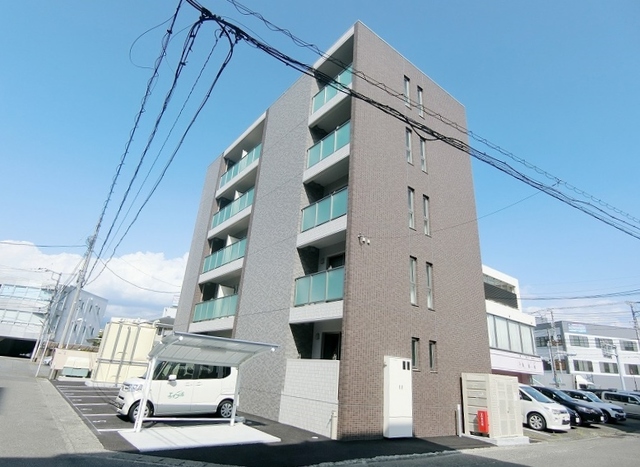 富士市永田町のマンションの建物外観