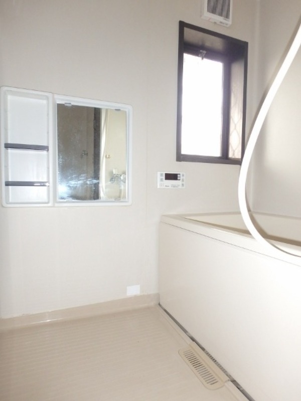 バス・シャワールーム　図面と現状に相違がある場合には現状を優先