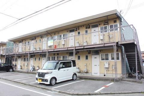 中村サニーハイツ第1の建物外観