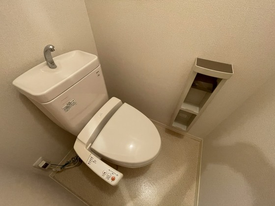 【広島市西区高須台のアパートのトイレ】