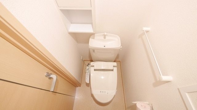 【那須塩原市南赤田のアパートのトイレ】