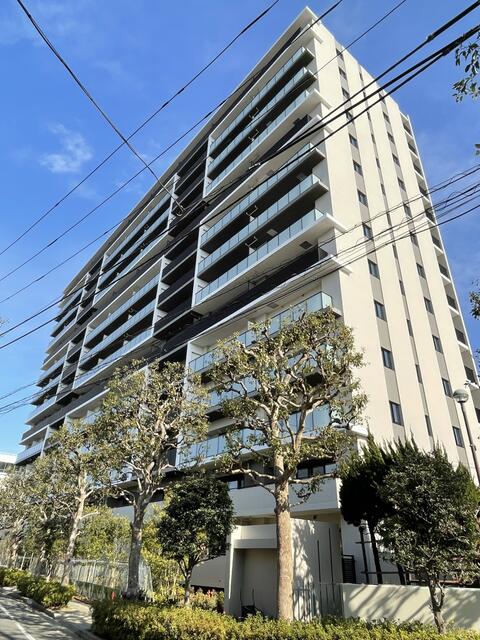 江戸川区松江のマンションの建物外観