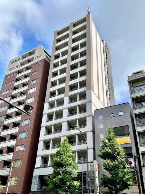 【渋谷区恵比寿西のマンションの建物外観】