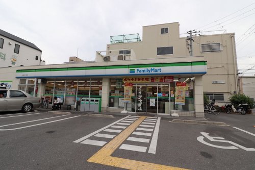 コンビニ　ファミリーマート　今津中3丁目店（コンビニ）まで126m