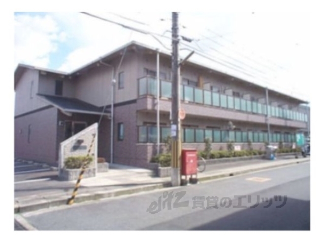 京田辺市草内法福寺のマンションの建物外観