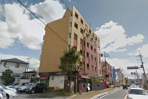 城陽市寺田のマンションの建物外観