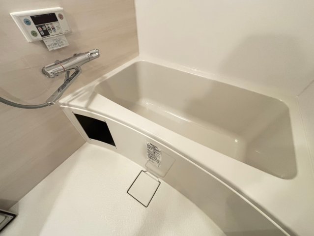 バス・シャワールーム　詳細は、RISUMO江坂本店までお問合せください♪