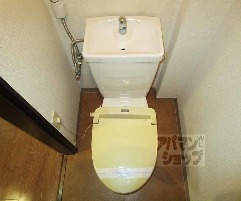 トイレ　１０３号室の写真です。