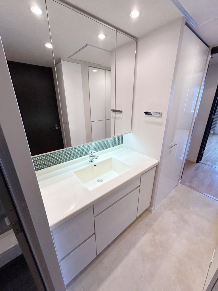 洗面設備　ユーティリティー