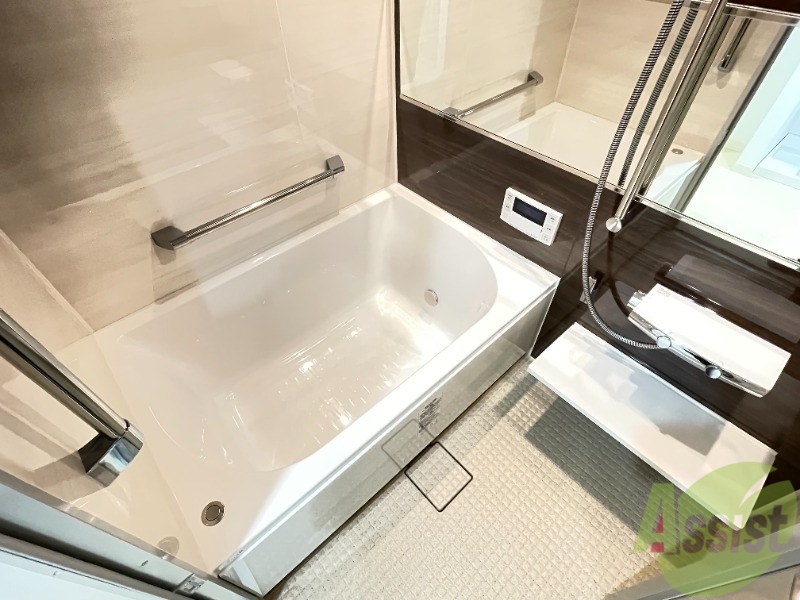 バス・シャワールーム　バスルームはこんな感じ！一日の疲れを癒しましょう！