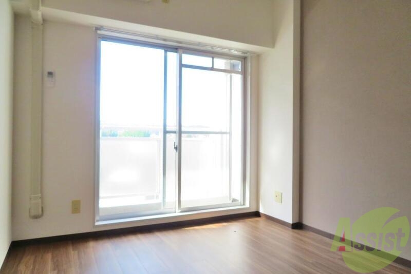 居室・リビング　明るいリビングで、気持ちいいお部屋ですね。