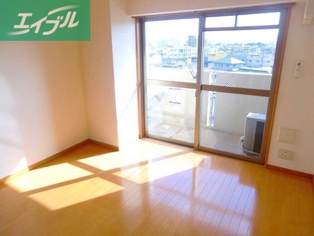 居室・リビング　洋室