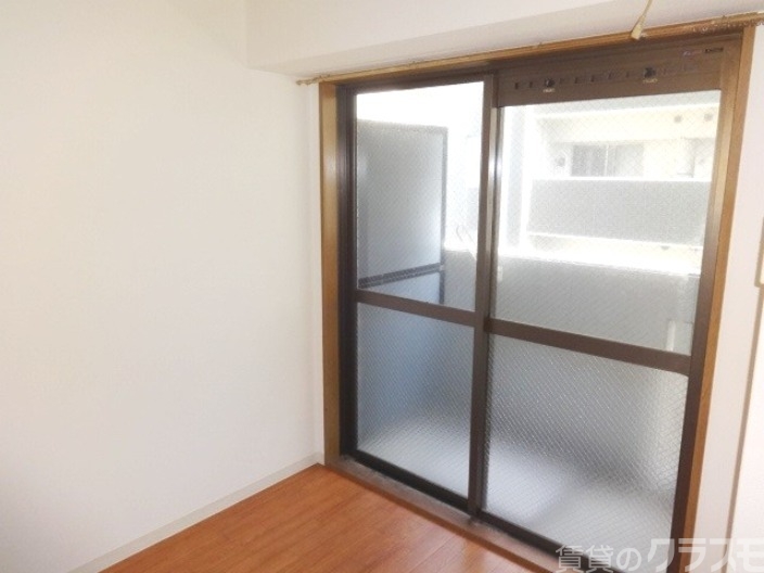 居室・リビング　窓があって採光良好です！！