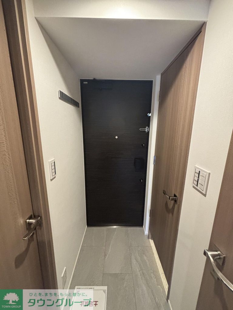 玄関　キッチン