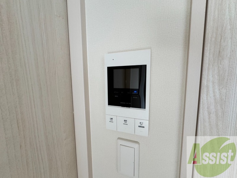 セキュリティ　ＴＶモニター付インターホンです。来客者の顔が見えるので安心！