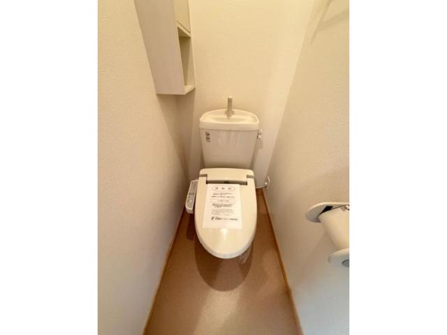 ＪＲ日豊本線 国分駅 徒歩35分 2階建 築16年のトイレ写真