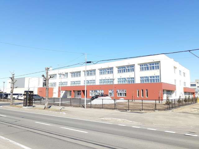 小学校　旭川市立東栄小学校（小学校）まで156m