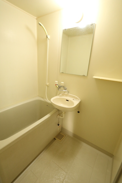 バス・シャワールーム　☆洗面台付バス☆