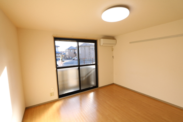 居室・リビング　☆南向きの室内☆