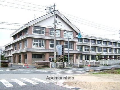 小学校　湖山西小学校（小学校）まで455m