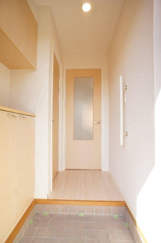 玄関　図面と現状に相違がある場合には現状を優先