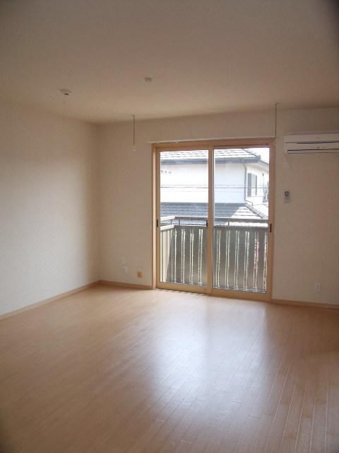 居室・リビング　広々リビング