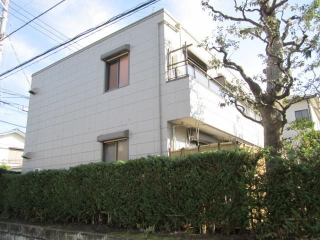建物外観　閑静な住宅街。日当たり良好。