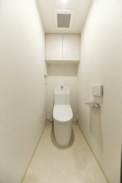 トイレ　※写真は同タイプ住戸です。