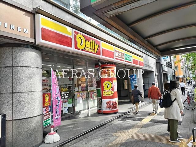 コンビニ　デイリーヤマザキ 台東蔵前駅前店（コンビニ）まで174m