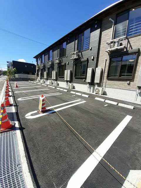 駐車場　駐車場